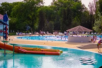 Азовский - курортный комплекс в Крыму