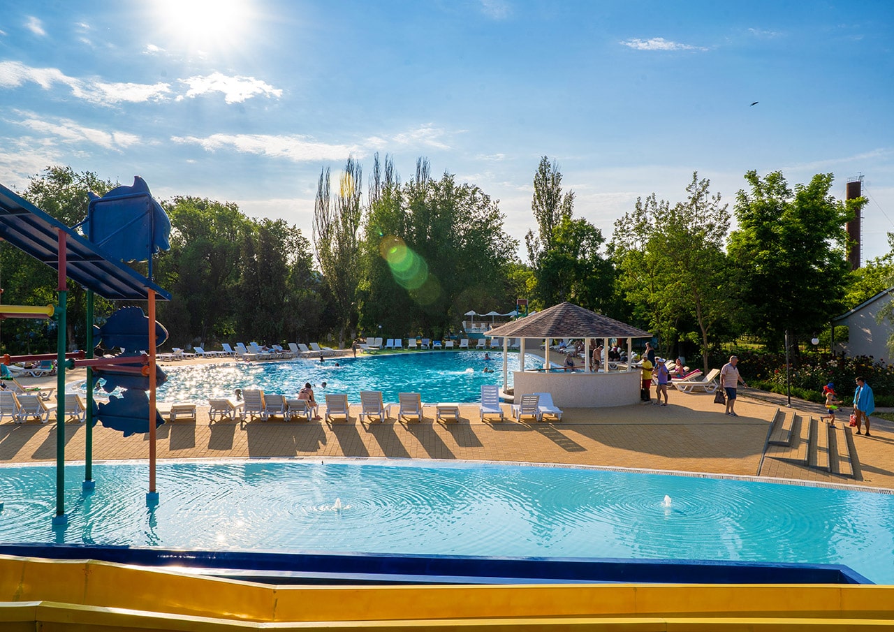 Отдых в Крыму в Курортном комплексе Азовский