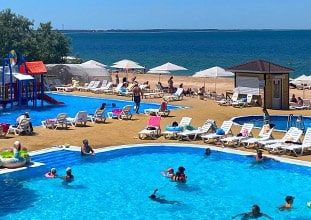 Семейный отель АзовЛенд в Крыму