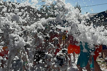 Пенные шоу в курортном комплексе Азовский Крым