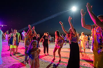 Курортный комплекс Азовский вечером